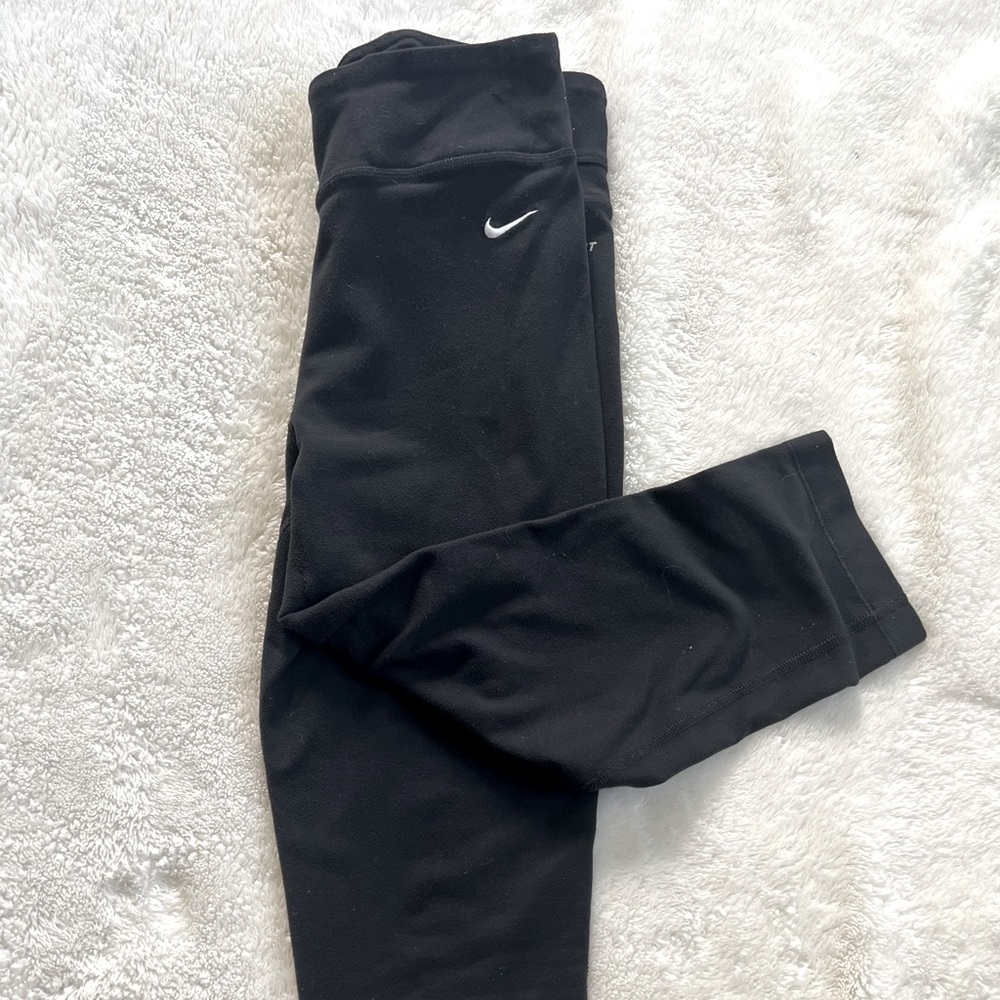 Nike Dri Fit Capri legging Size M Black